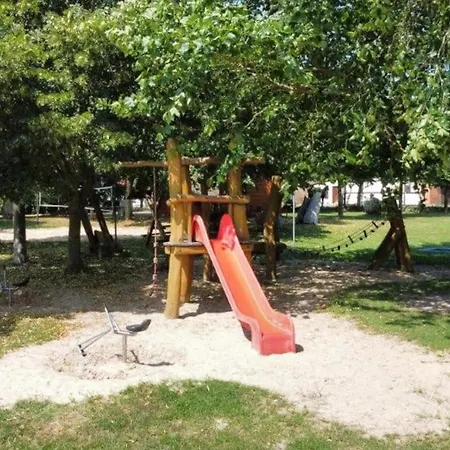 Wollin Mecklenburg Pool Alte Schule Barlin Appartement